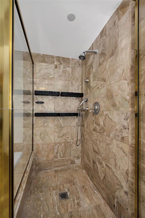 For Sale: $895,000 (2 beds, 2 baths, 1260 Square Feet)