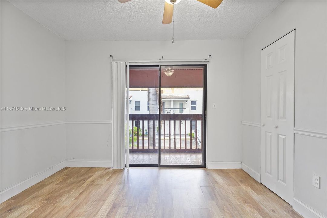 Active With Contract: $295,000 (2 beds, 2 baths, 1150 Square Feet)