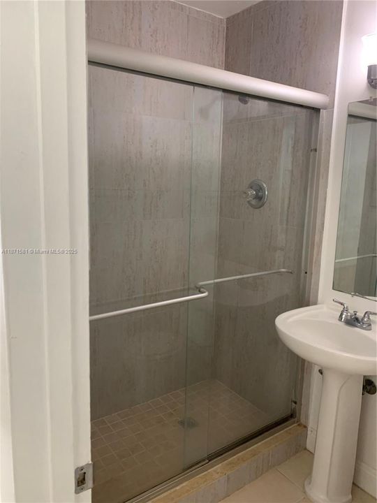 Activo con contrato: $230,000 (1 camas, 1 baños, 451 Pies cuadrados)