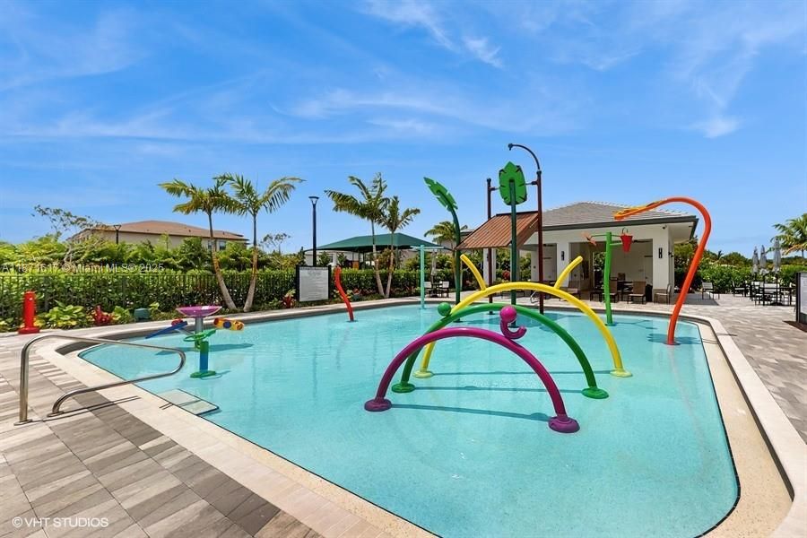 For Rent: $13,950 (5 beds, 7 baths, 4650 Square Feet)