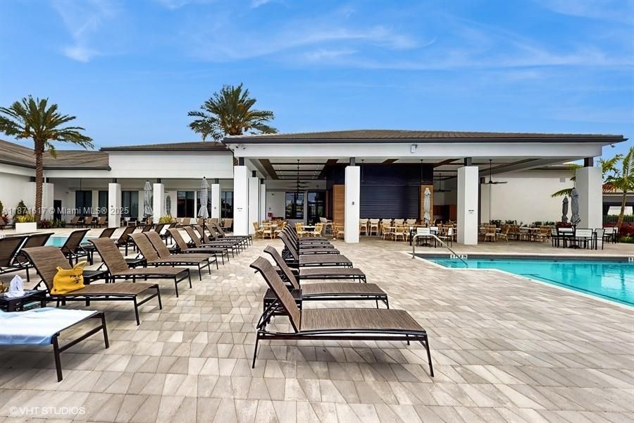 For Rent: $13,950 (5 beds, 7 baths, 4650 Square Feet)