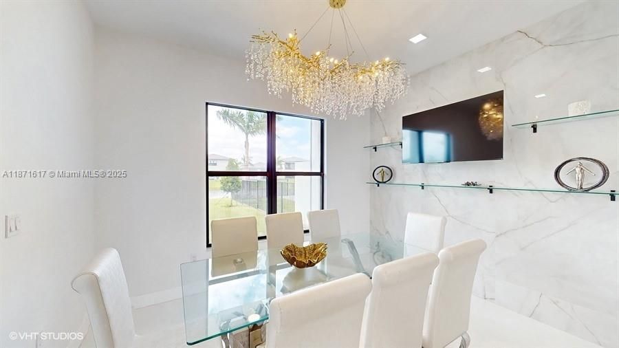 For Rent: $13,950 (5 beds, 7 baths, 4650 Square Feet)