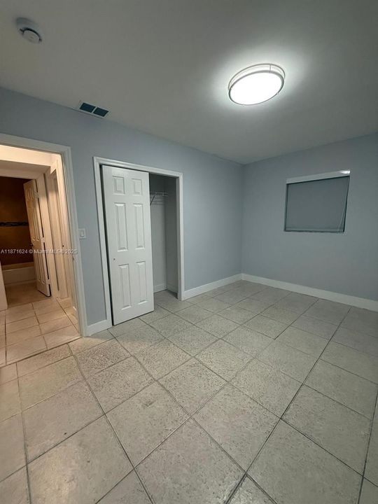 Недавно арендовано: $3,200 (5 спален, 2 ванн, 1329 Квадратных фут)