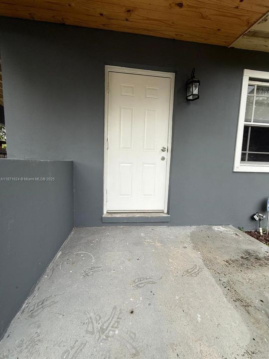 Недавно арендовано: $3,200 (5 спален, 2 ванн, 1329 Квадратных фут)