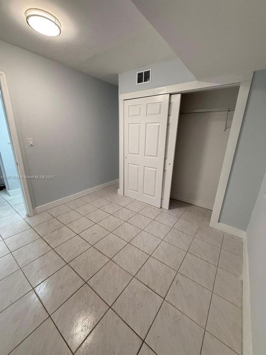 Недавно арендовано: $3,200 (5 спален, 2 ванн, 1329 Квадратных фут)