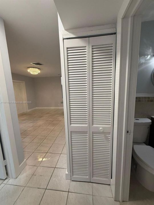 Недавно арендовано: $3,200 (5 спален, 2 ванн, 1329 Квадратных фут)