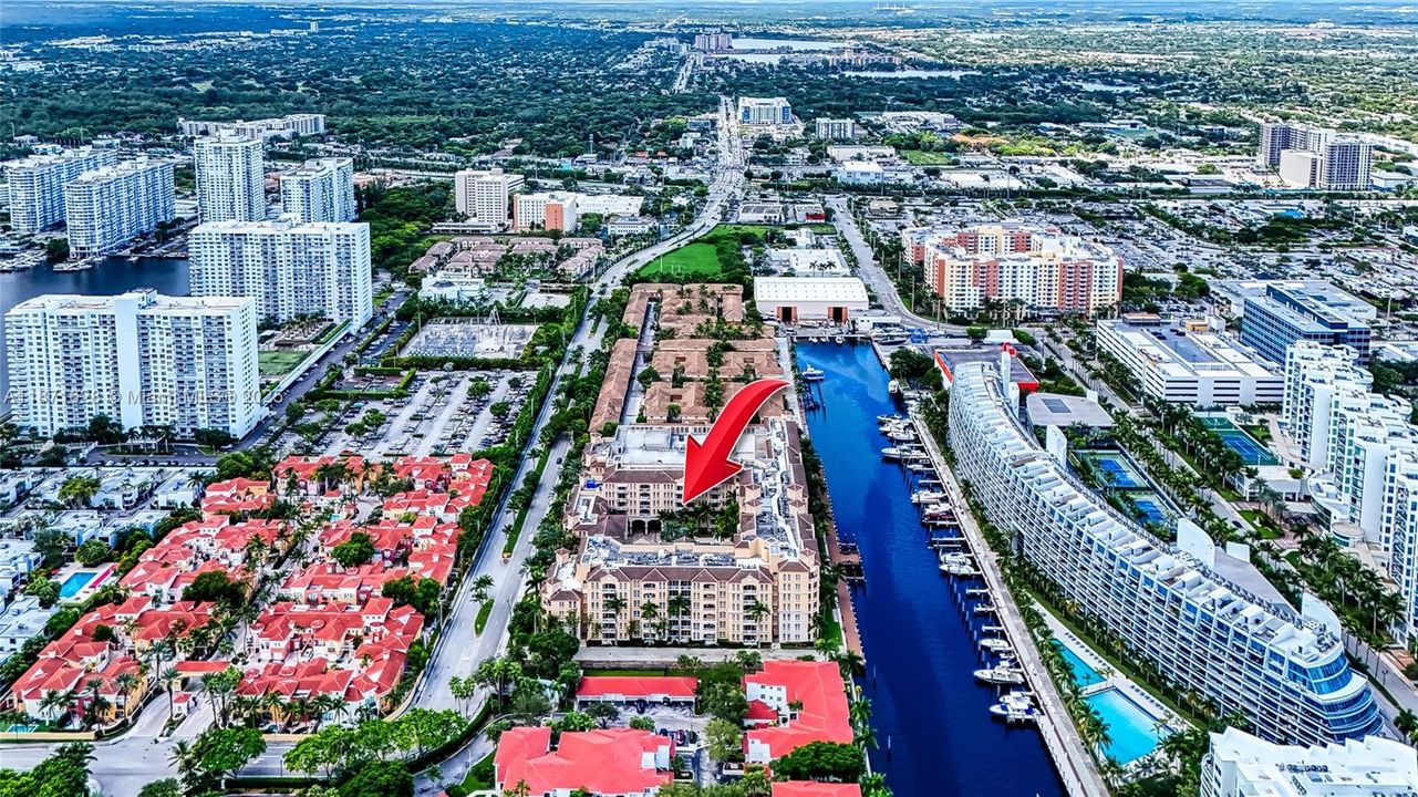 For Sale: $380,000 (2 beds, 2 baths, 1171 Square Feet)