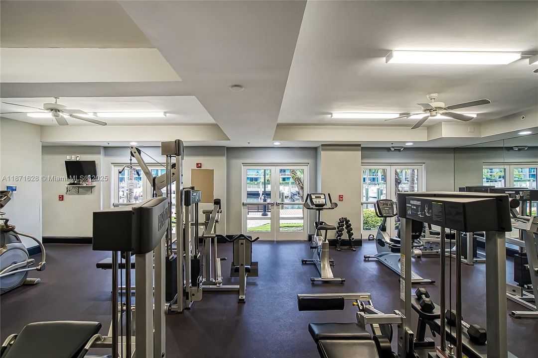 For Sale: $380,000 (2 beds, 2 baths, 1171 Square Feet)