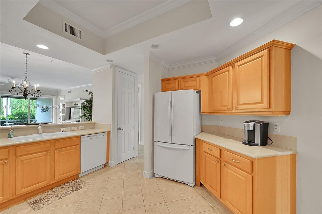 En Venta: $460,000 (3 camas, 2 baños, 0 Pies cuadrados)