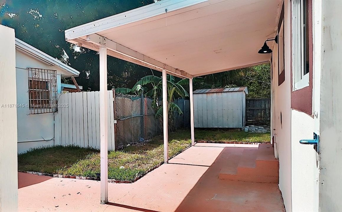 Activo con contrato: $3,200 (3 camas, 2 baños, 1326 Pies cuadrados)