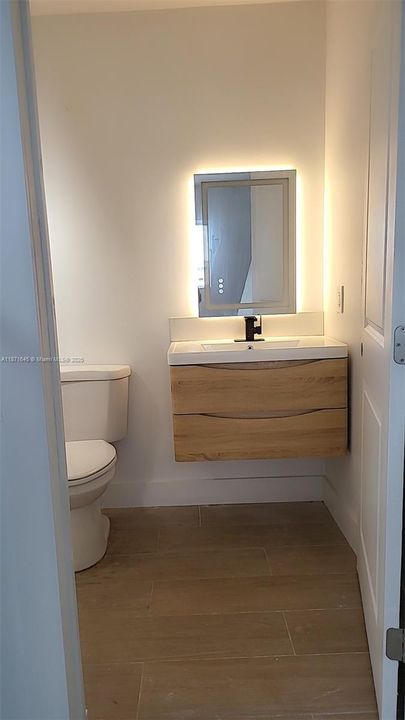 Activo con contrato: $3,200 (3 camas, 2 baños, 1326 Pies cuadrados)