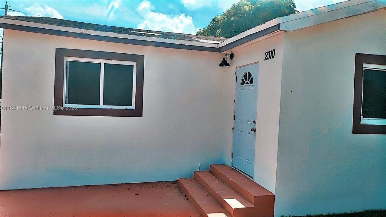 Activo con contrato: $3,200 (3 camas, 2 baños, 1326 Pies cuadrados)