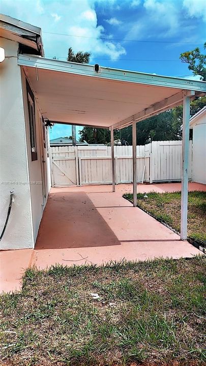 Activo con contrato: $3,200 (3 camas, 2 baños, 1326 Pies cuadrados)