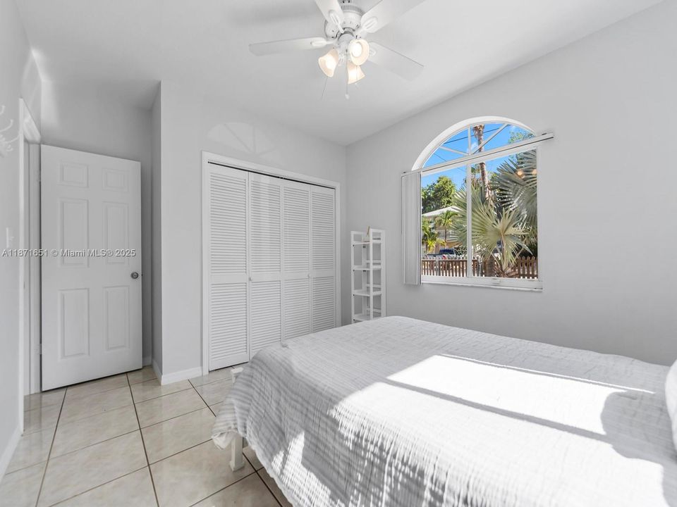 Recientemente alquilado: $3,350 (3 camas, 2 baños, 1520 Pies cuadrados)