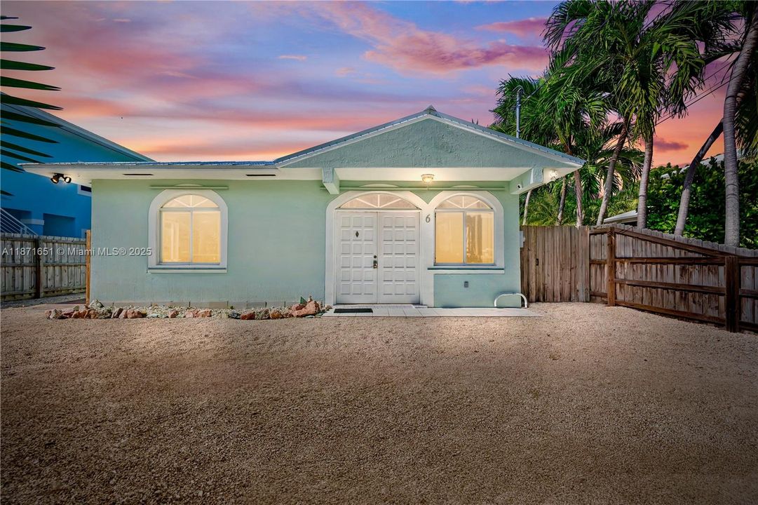 Recientemente alquilado: $3,350 (3 camas, 2 baños, 1520 Pies cuadrados)