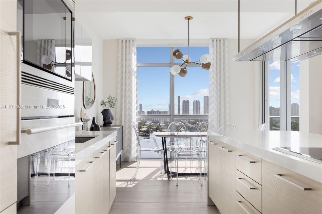 For Sale: $2,495,000 (3 beds, 3 baths, 2219 Square Feet)