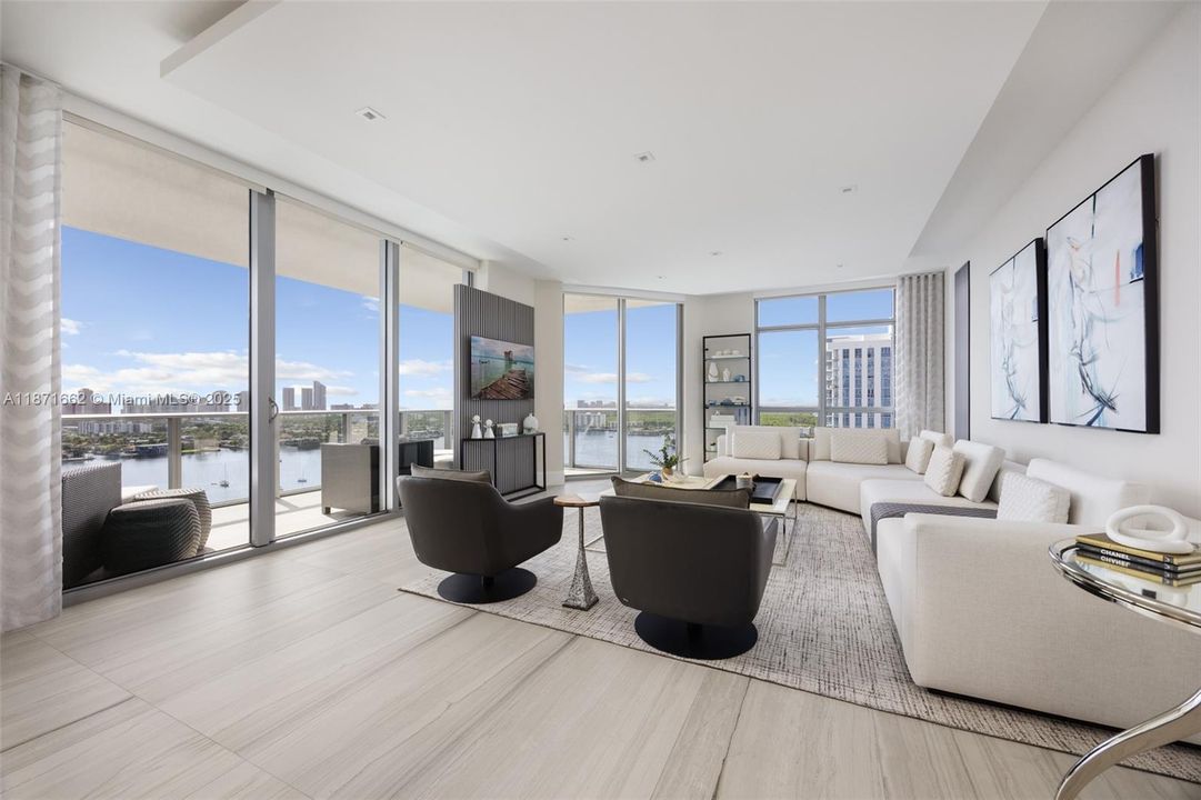 For Sale: $2,495,000 (3 beds, 3 baths, 2219 Square Feet)