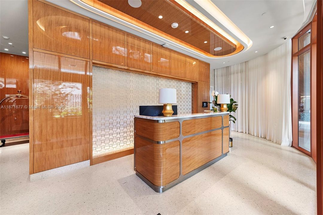 En Venta: $5,950,000 (3 camas, 3 baños, 2058 Pies cuadrados)