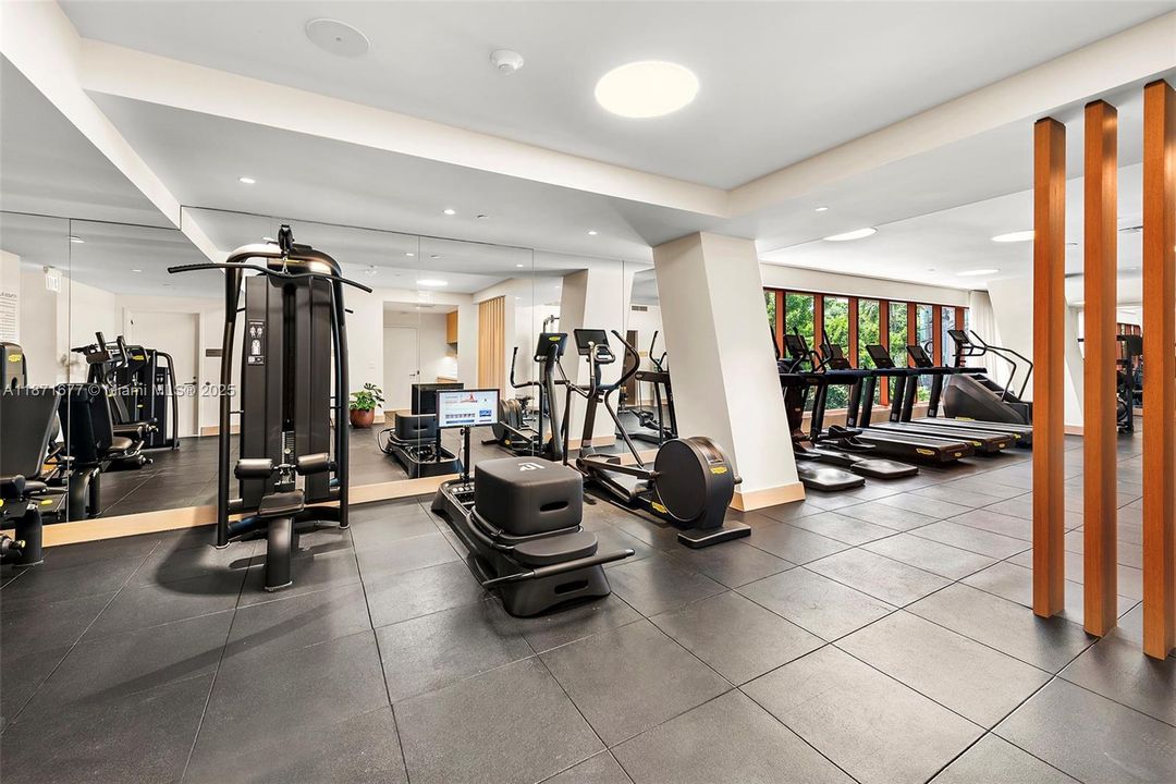 En Venta: $5,950,000 (3 camas, 3 baños, 2058 Pies cuadrados)