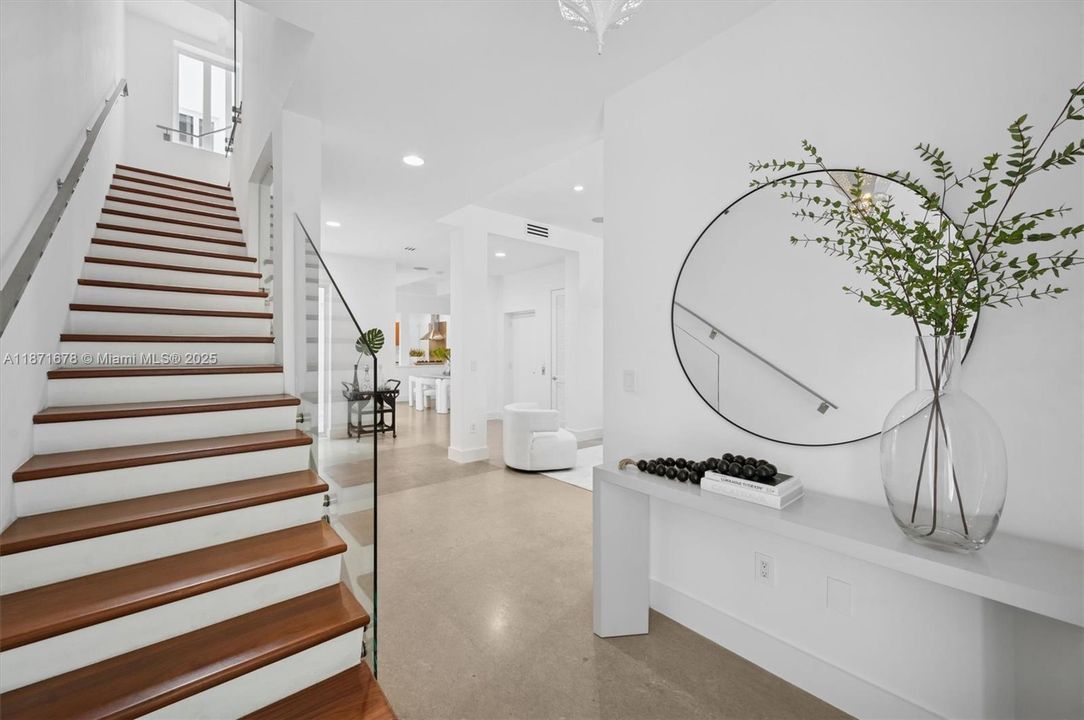 Active With Contract: $3,400,000 (4 beds, 4 baths, 3771 Square Feet)