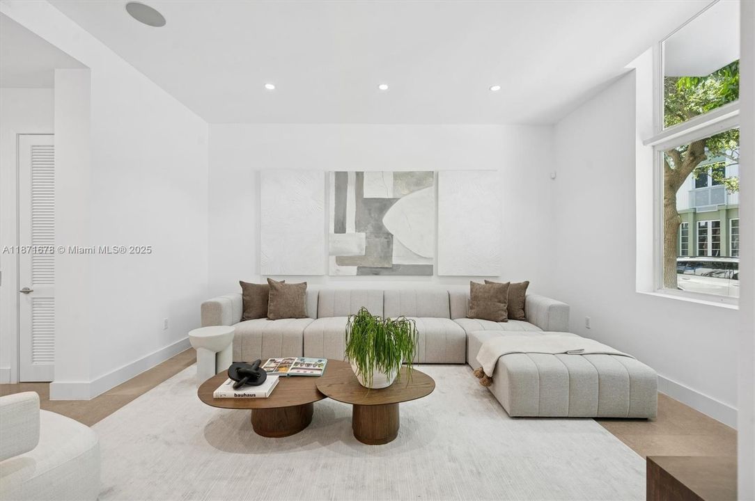 Active With Contract: $3,400,000 (4 beds, 4 baths, 3771 Square Feet)