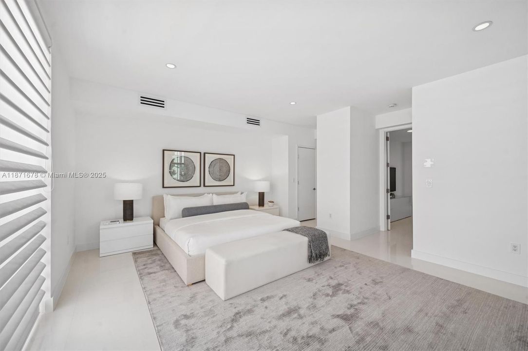 Active With Contract: $3,400,000 (4 beds, 4 baths, 3771 Square Feet)