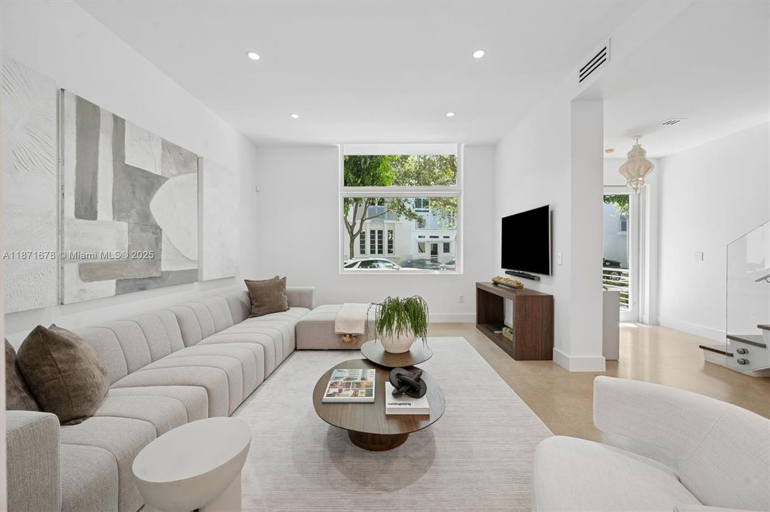 Active With Contract: $3,400,000 (4 beds, 4 baths, 3771 Square Feet)