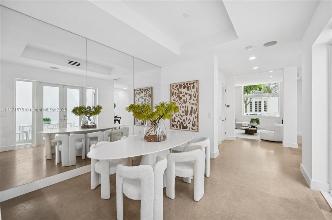 Active With Contract: $3,400,000 (4 beds, 4 baths, 3771 Square Feet)