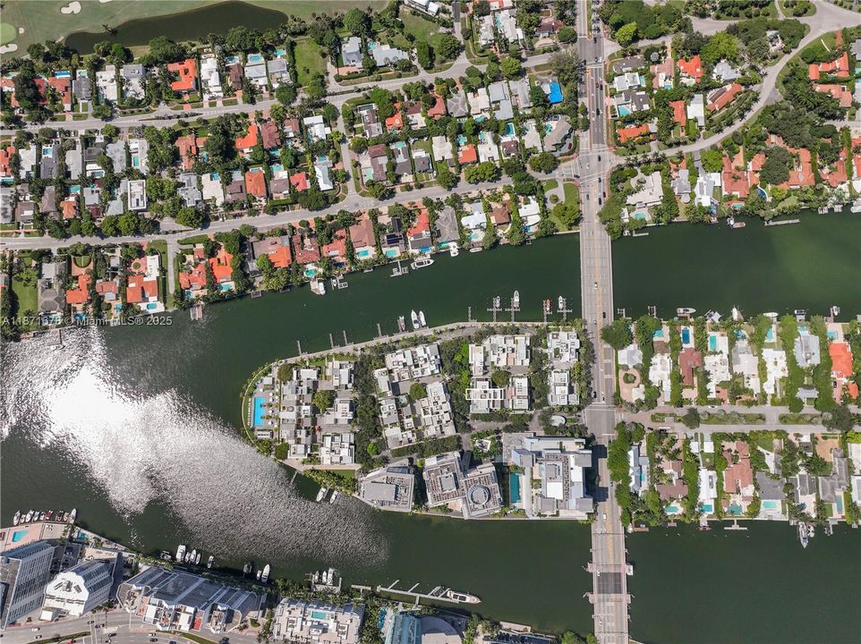 Active With Contract: $3,400,000 (4 beds, 4 baths, 3771 Square Feet)