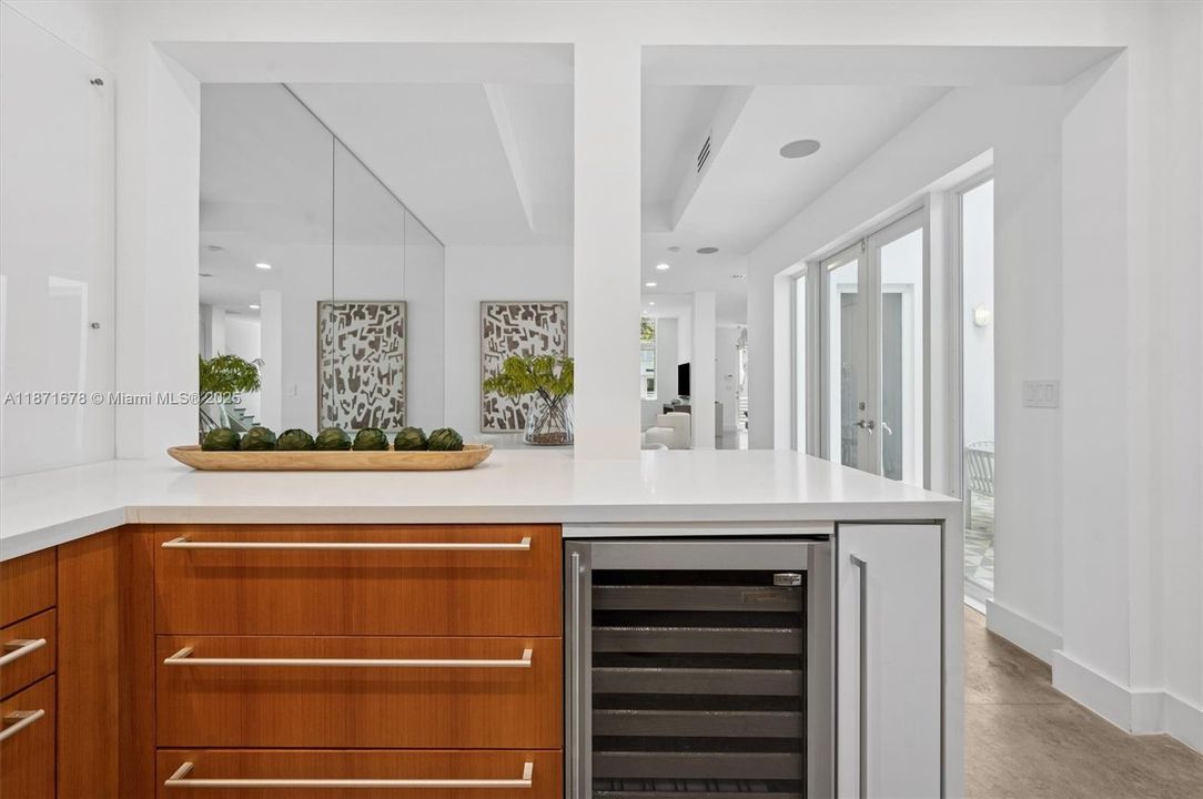 Active With Contract: $3,400,000 (4 beds, 4 baths, 3771 Square Feet)