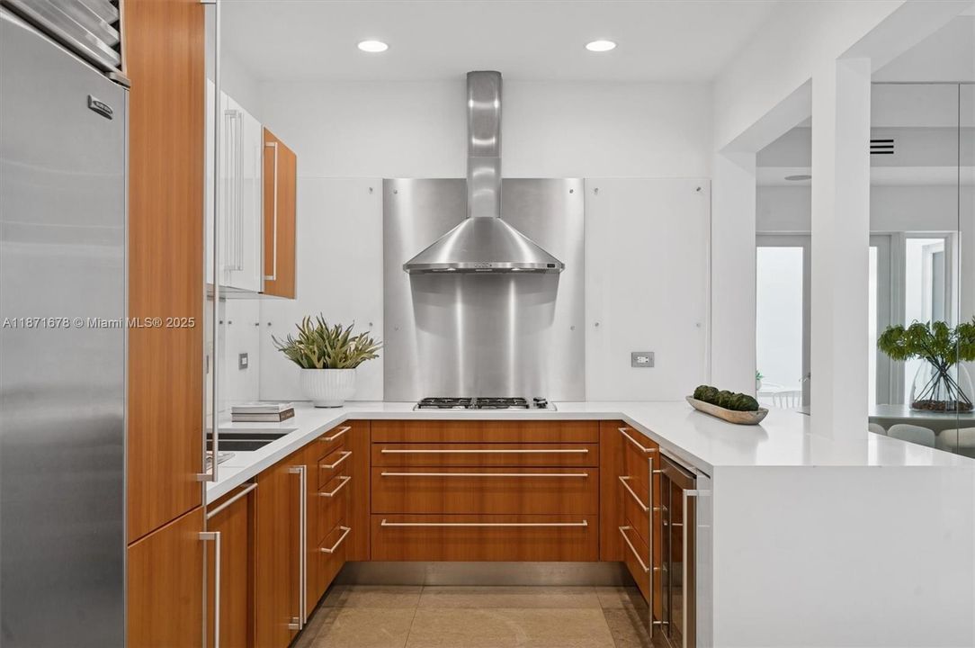 Active With Contract: $3,400,000 (4 beds, 4 baths, 3771 Square Feet)