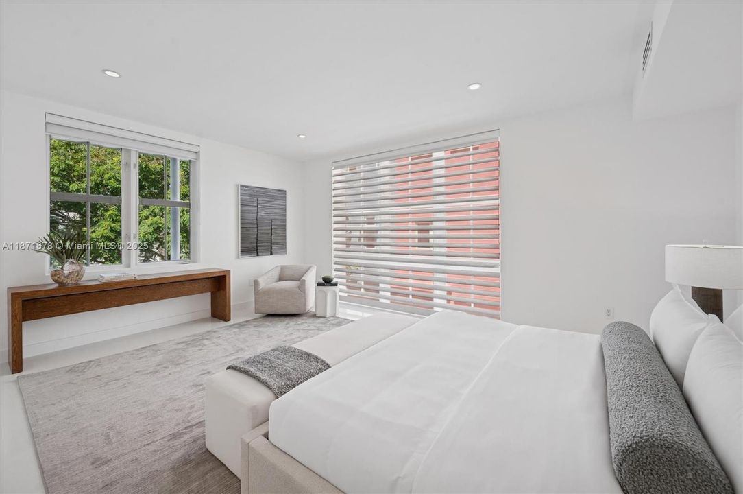 Active With Contract: $3,400,000 (4 beds, 4 baths, 3771 Square Feet)