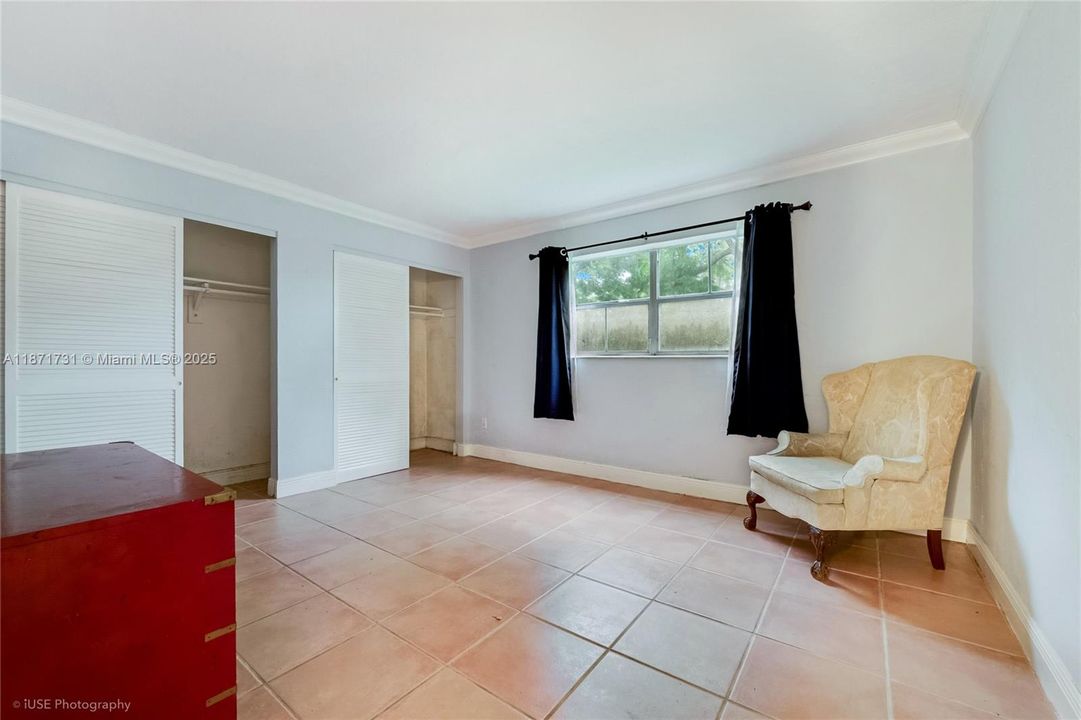 Recently Sold: $210,000 (1 beds, 1 baths, 760 Square Feet)