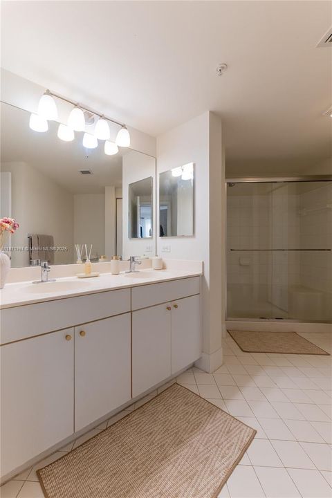 待售: $589,000 (2 贝兹, 2 浴室, 1024 平方英尺)