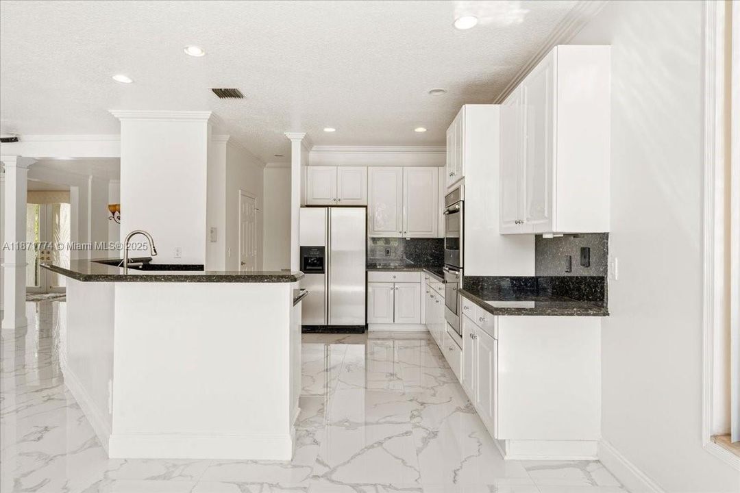 Active With Contract: $874,999 (4 beds, 3 baths, 3272 Square Feet)