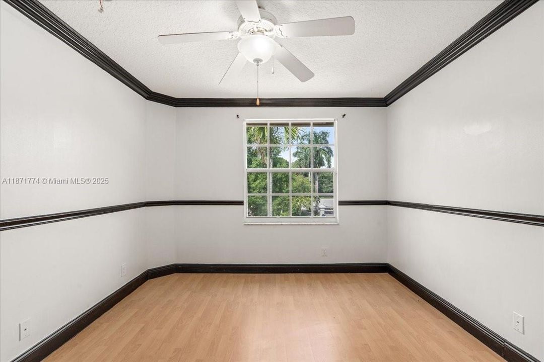 Active With Contract: $874,999 (4 beds, 3 baths, 3272 Square Feet)