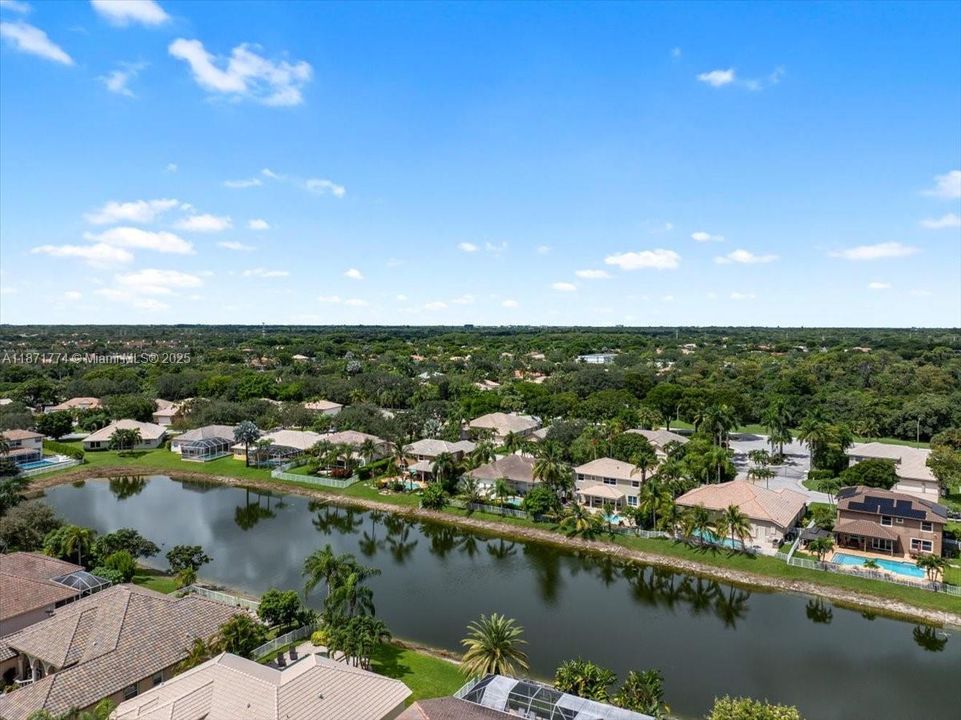 Active With Contract: $874,999 (4 beds, 3 baths, 3272 Square Feet)