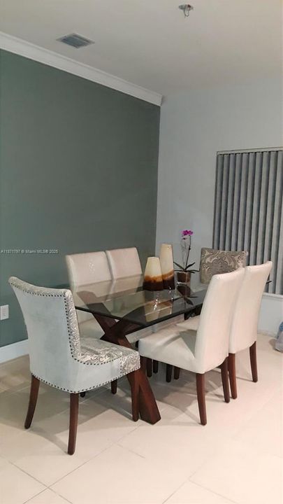 Недавно арендовано: $3,700 (3 спален, 2 ванн, 1447 Квадратных фут)