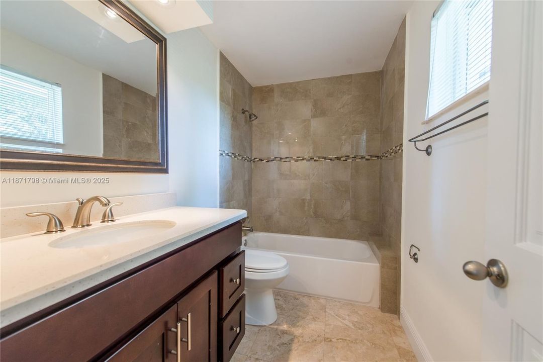 For Rent: $13,500 (3 beds, 2 baths, 2511 Square Feet)