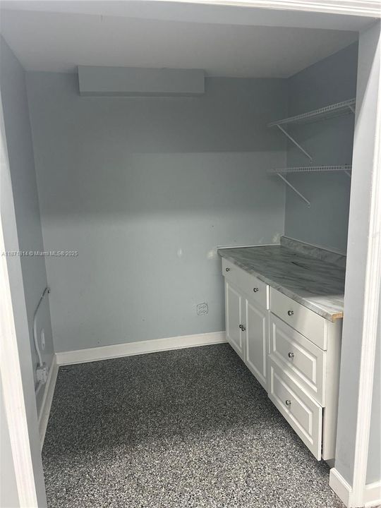 出租: $16,000 (0 贝兹, 0 浴室, 0 平方英尺)