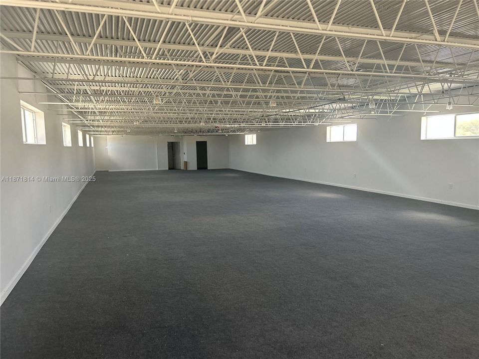 出租: $16,000 (0 贝兹, 0 浴室, 0 平方英尺)