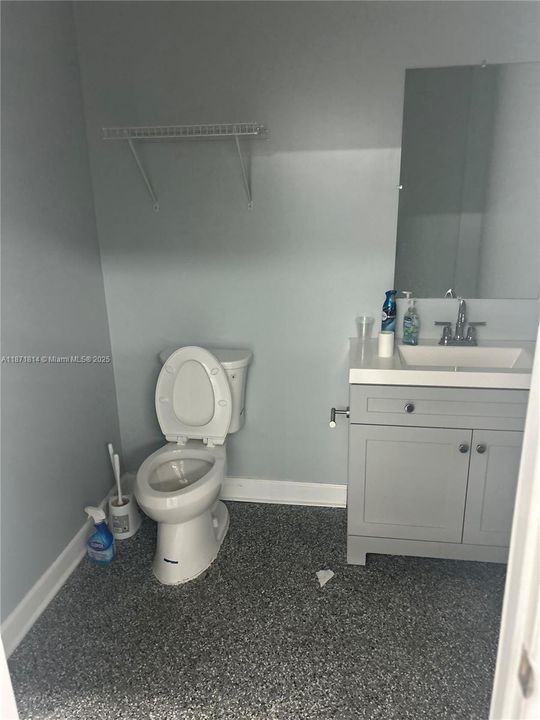 出租: $16,000 (0 贝兹, 0 浴室, 0 平方英尺)