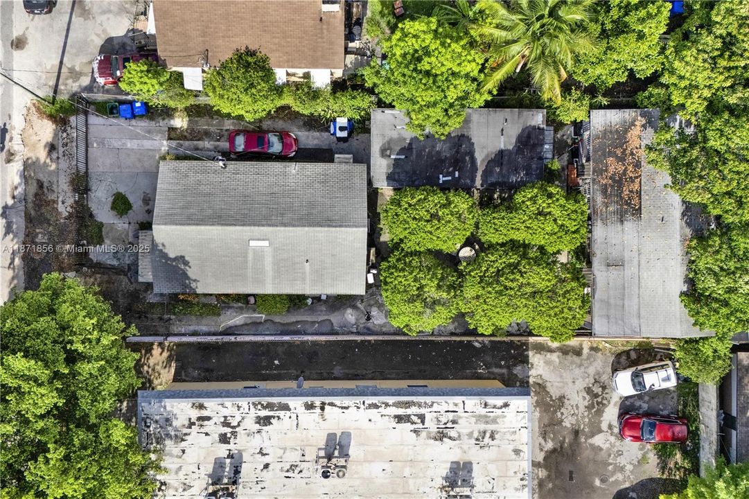 Active With Contract: $899,000 (0 beds, 0 baths, 2300 Square Feet)