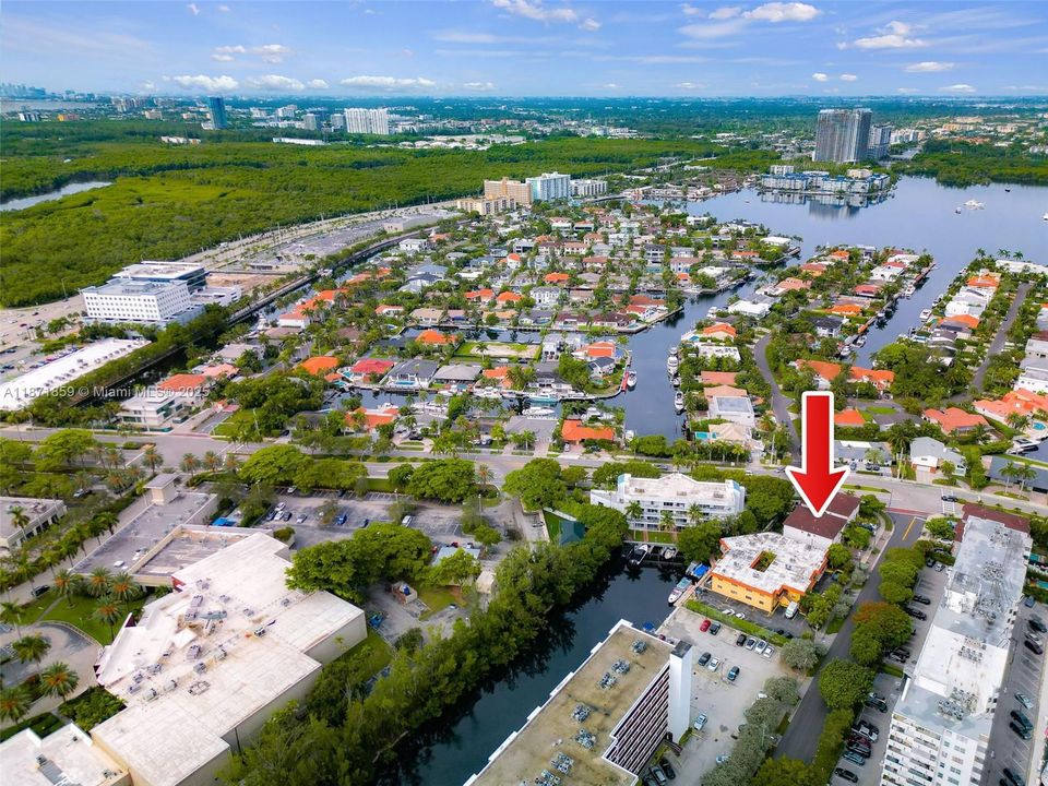 待售: $1,200,000 (3 贝兹, 3 浴室, 2252 平方英尺)