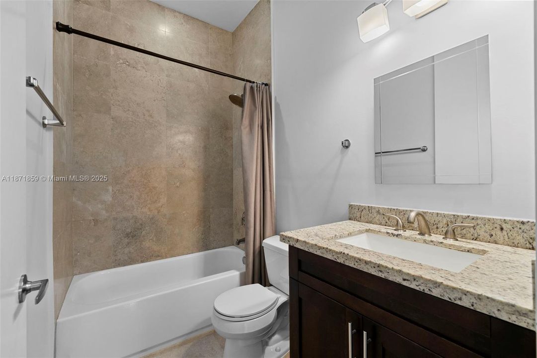 2nd Bathroom/w Bathtub.