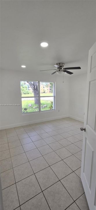 最近租的: $2,200 (3 贝兹, 2 浴室, 0 平方英尺)