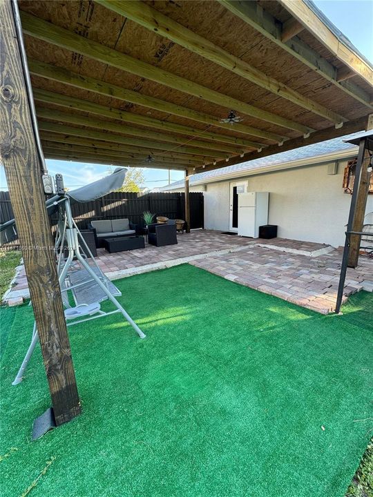 最近租的: $2,200 (3 贝兹, 2 浴室, 0 平方英尺)