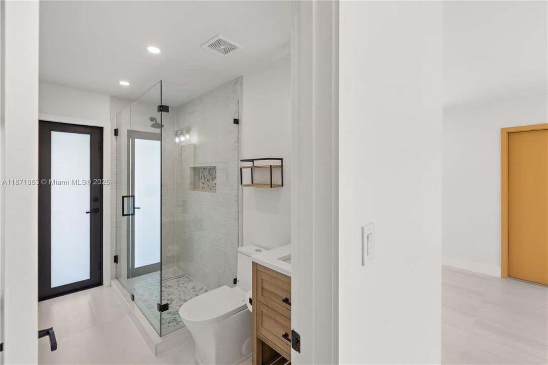 Recently Rented: $4,698 (4 beds, 3 baths, 1516 Square Feet)