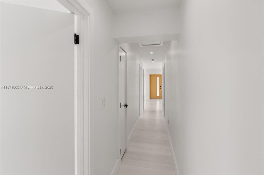 Recently Rented: $4,698 (4 beds, 3 baths, 1516 Square Feet)