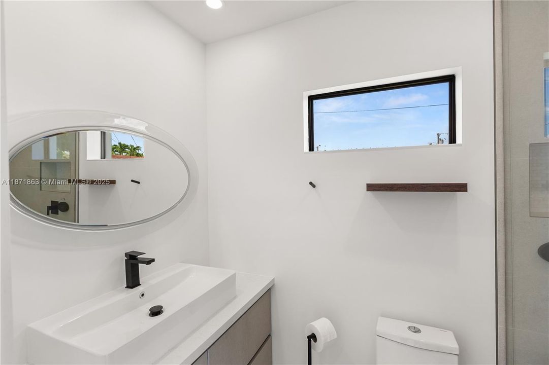 Recently Rented: $4,698 (4 beds, 3 baths, 1516 Square Feet)